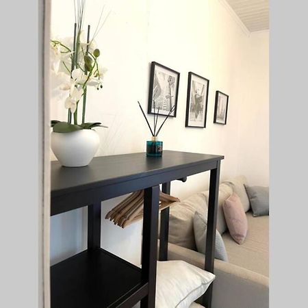 Cute Studio Rom Apartment Монс Екстериор снимка