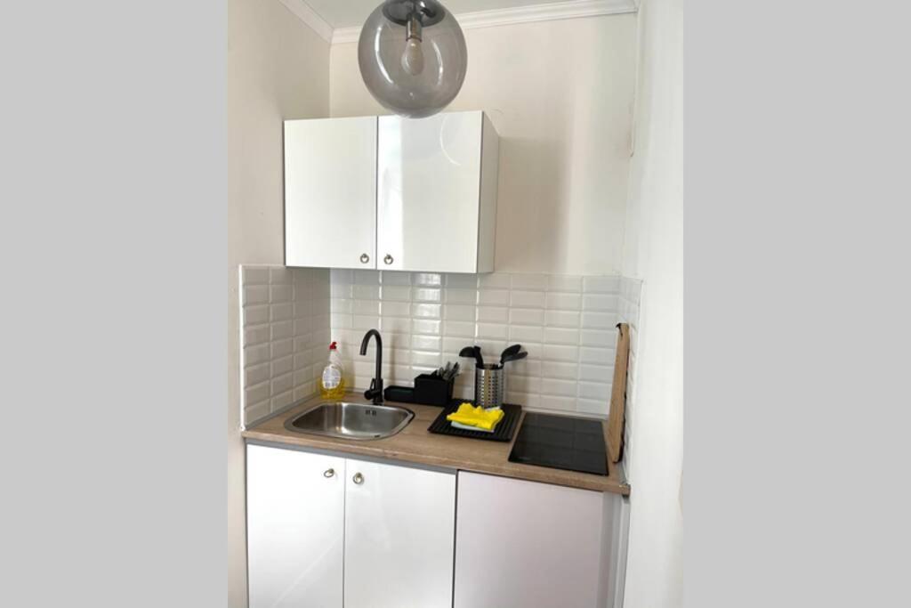Cute Studio Rom Apartment Монс Екстериор снимка